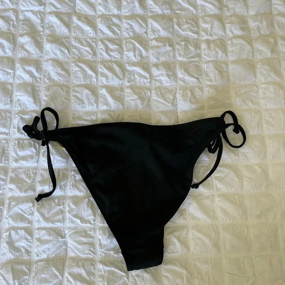 H&M black bikini bottom - Picture 5 of 6